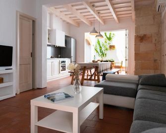 Cal Bisbe - Ciudadela - Sala de estar