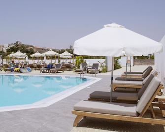 Kapetanios Bay Hotel Protaras - Protaras - Pool