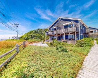 Bay Colony Vista - Provincetown - Building