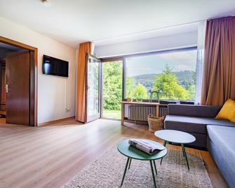 Titisee Haus an der Sonne by Kuckucksnester - Titisee-Neustadt - Huiskamer