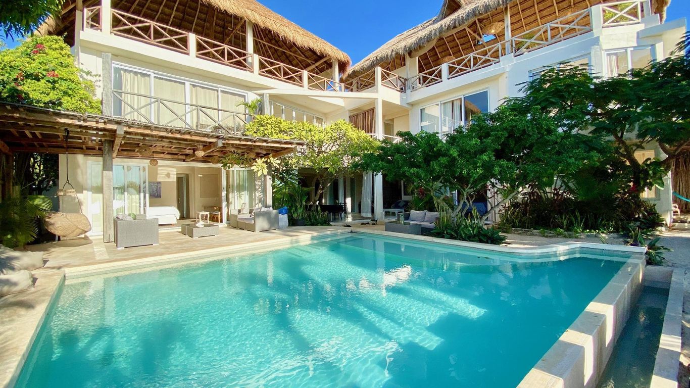 Casa Coco by Coco B Isla