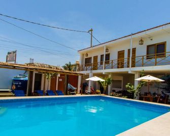 Akumal Hotel - Máncora - Piscina