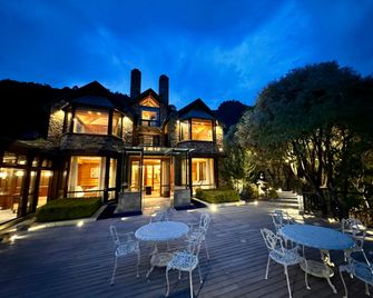Brij Atmanya Bhowali, Nainital, A Luxury Mountain Escape - Nainital - Restaurante