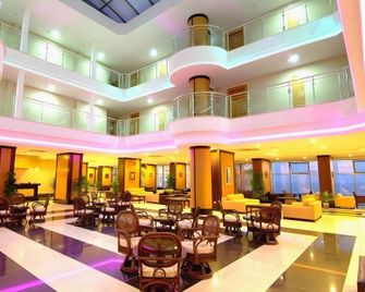 Noxinn Deluxe Hotel - Konakli - Lobby