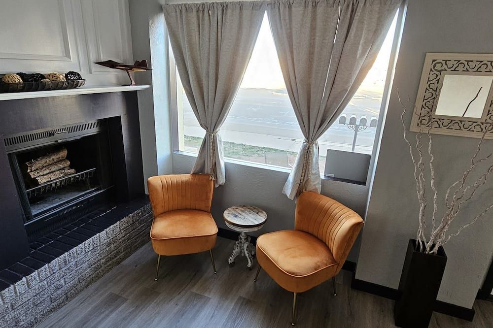 The Canna House by High Society Rentals - Clovis - Stue