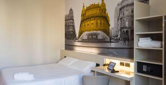 B&B Hotel Genova - Genoa - Phòng ngủ
