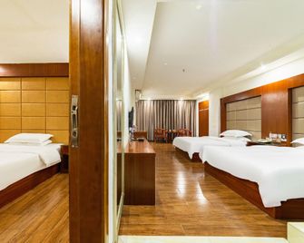 Dubai eight star hotel (Maoming people's Hospital high speed railway station store) - Maoming - Habitación
