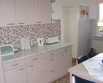 Ferienwohnung Kerstin - Parchim - Küche