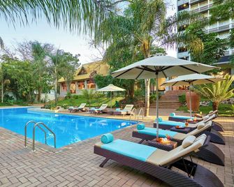 The Pamodzi Hotel - Lusaka - Zwembad