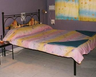 Hotel season 4 - Raigarh - Bedroom