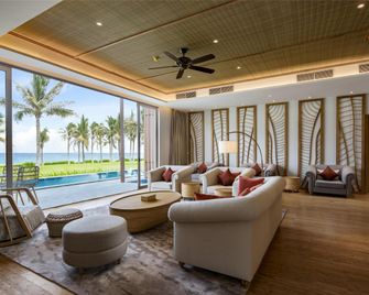 래디슨 블루 리조트 깜라인 - 캄 람 - 침실