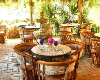 The Bungalows Hotel - Cabo San Lucas