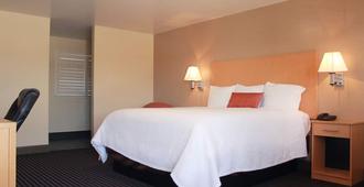 Regency Inn - Vallejo - Soverom