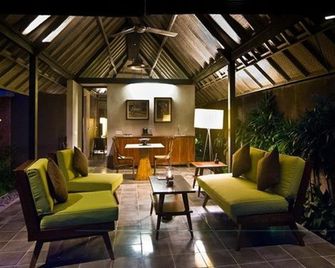 Komea Villa - North Kuta - Stue