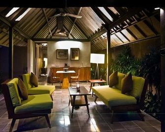 Komea Villa - North Kuta - סלון