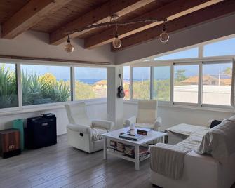 The Blue Window - Rooms - 300m from sea - Augusta - Sala de estar