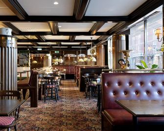 Hotel Bishops Arms Mora - Mora - Restaurace