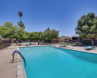Centrally Located Yuma Retreat With Fenc - Yuma - Pool