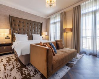 Steigenberger Parkhotel Düsseldorf - Düsseldorf - Bedroom