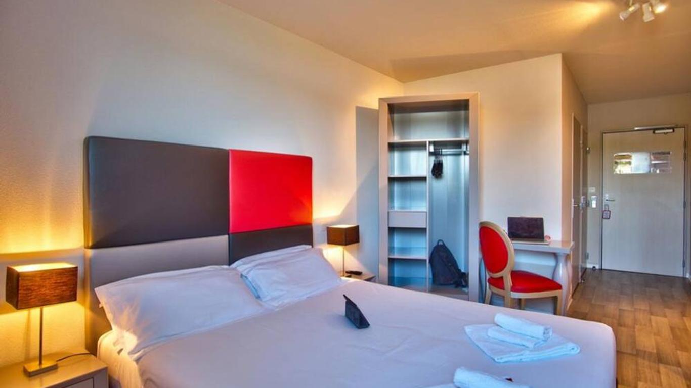 Adonis Hotel Bayonne