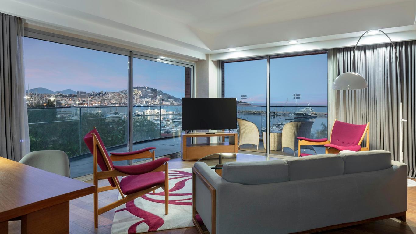 DoubleTree by Hilton Kusadasi