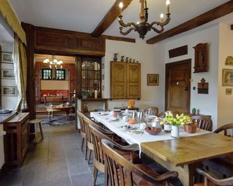 Spacious Villa in Liège - Spa - Dining room