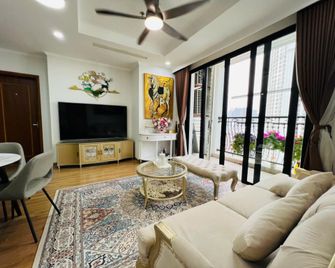 Vinhomes Royal City - Sunhometel - האנוי - סלון