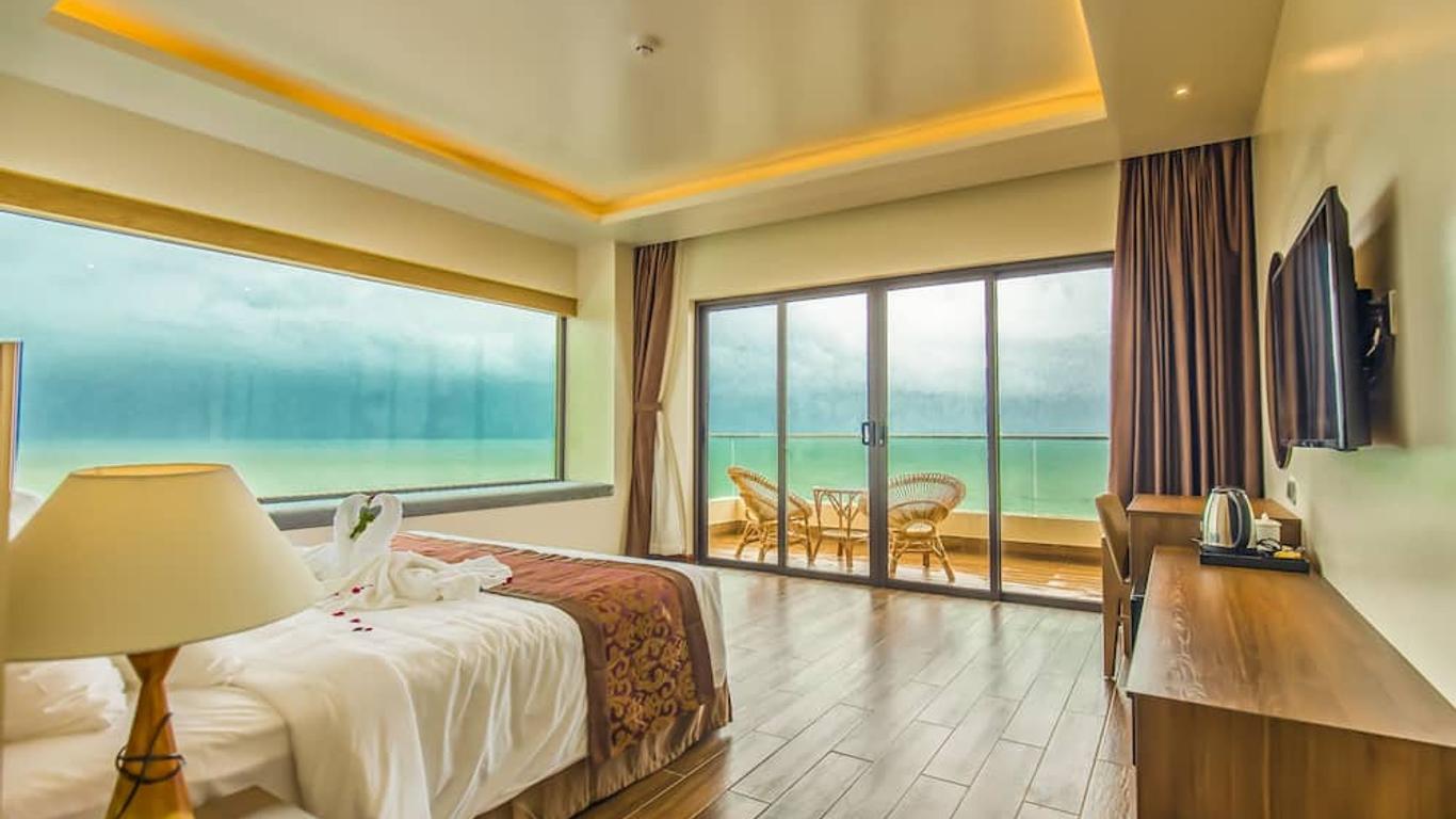 Coral Bay Resort