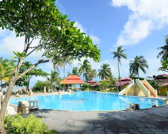 Parai Beach Resort & Spa - Bangka - Sungailiat - Piscine