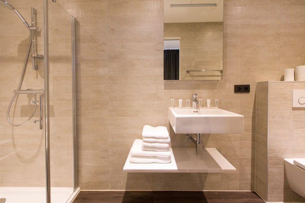 Hotel Het Menneke - האסל - חדר רחצה