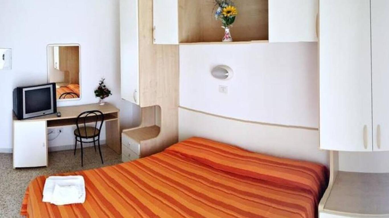 Lively Hotel