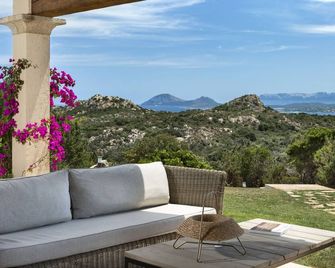 Borgo Smeraldo Resort&Villas - Arzachena - Balcón