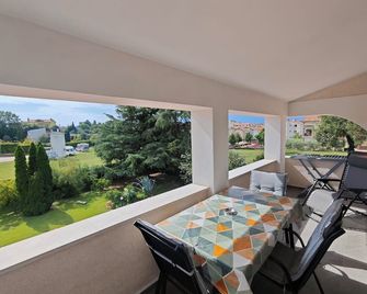 Apartments Norma Funtana-Ap. No. 2 - Funtana - Balkon