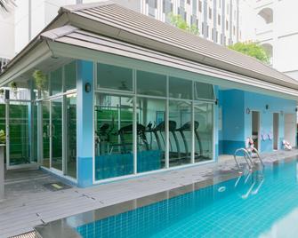 素萬那普公園住宿酒店 - 曼谷 - 曼谷 - 游泳池
