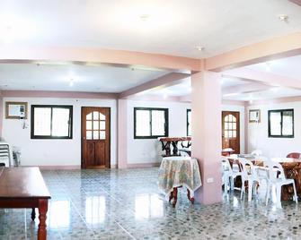 Fil Dane Inn - Aplaya - Dining room