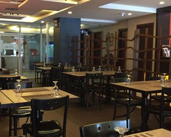 Robbinsdale Residences - Quezon City - Ravintola