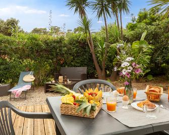 La Doucette, Mobil-Home Climatise Au Coe - Hyerès