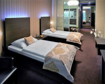 Hotel Centrum - Nitra - Habitación