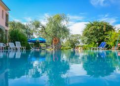 別墅伊甸園飯店 - Thasos - 游泳池