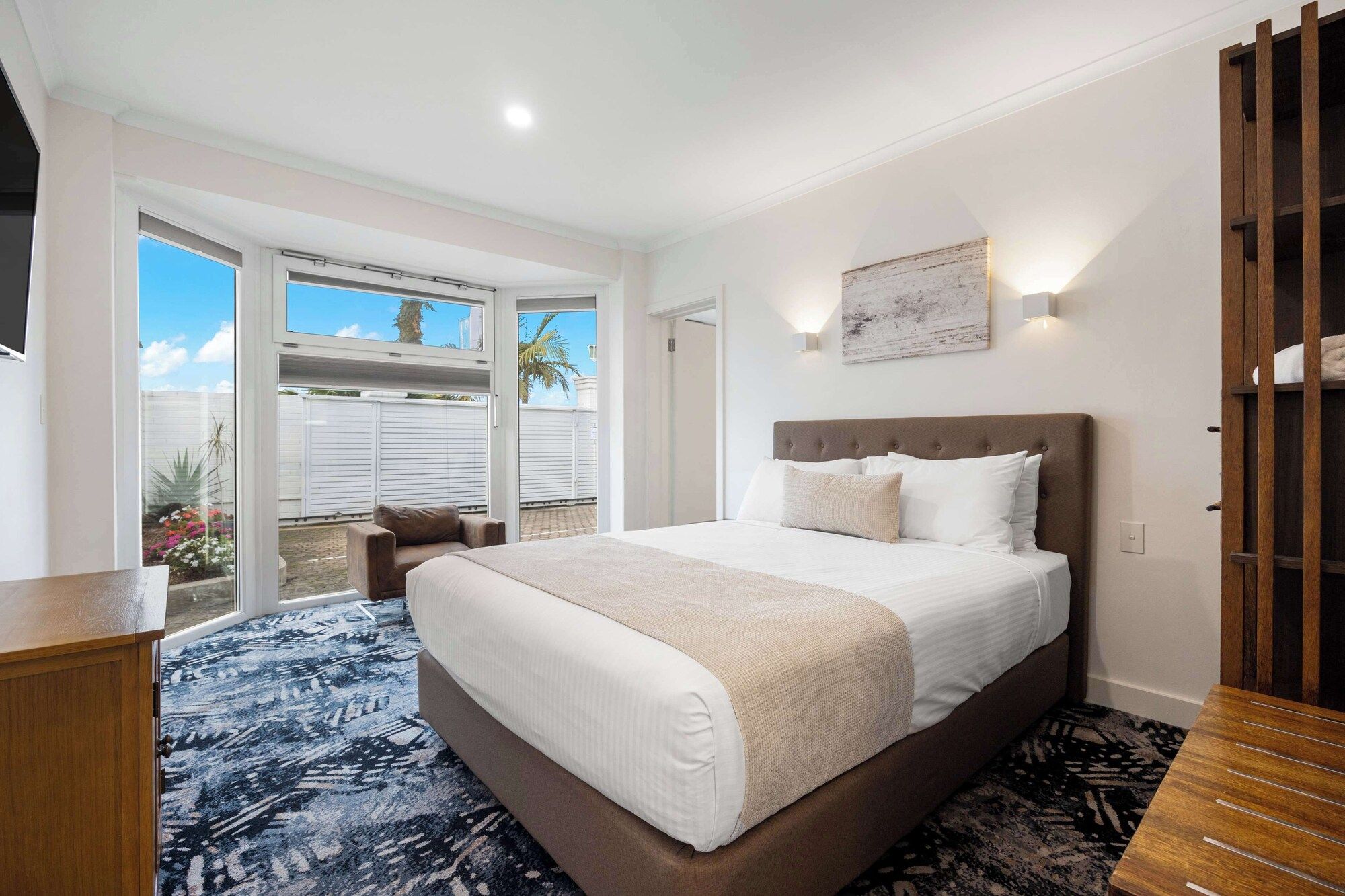 بست ويسترن أديلايد إيربورت