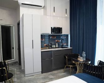 Prime Suites Hotel - Yerevan - Kitchen
