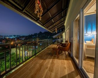 Orchid Square - Coonoor - Balcony