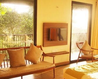 The Mountain Courtyard - Thekkady