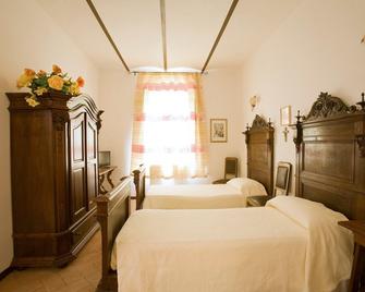 Villa Gioia Civita - Fabriano - Schlafzimmer