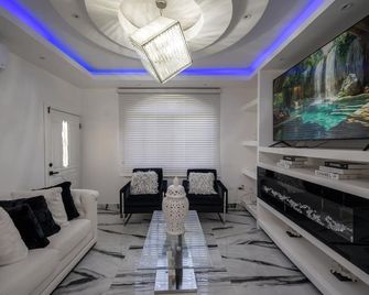 Island Dreams Villa - Bahía Montego