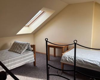 Pokoje Alina - Grzybowo - Schlafzimmer