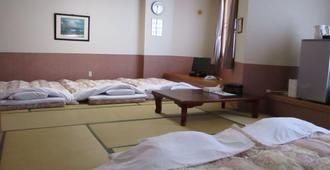 Hotel Kamomekan - Hakodate - Kamar Tidur