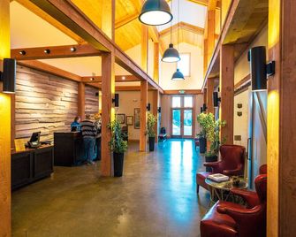 Rush Creek Lodge at Yosemite - Groveland - Lobby