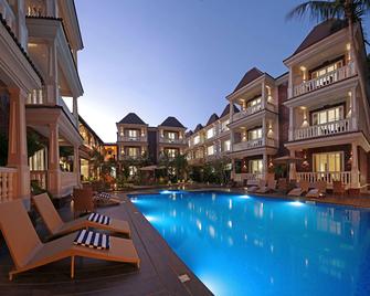 Grand Continent Anjuna A Sarovar Portico Affiliate Hotel - Anjuna - Pool