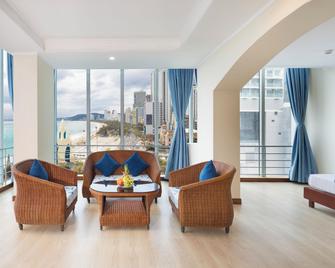 Nha Trang Lodge Hotel - Nha Trang - Living room